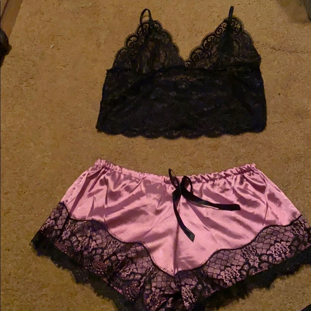 Cute lace top with bottom shorts night outfit